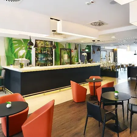 Hilton Garden North Szálloda